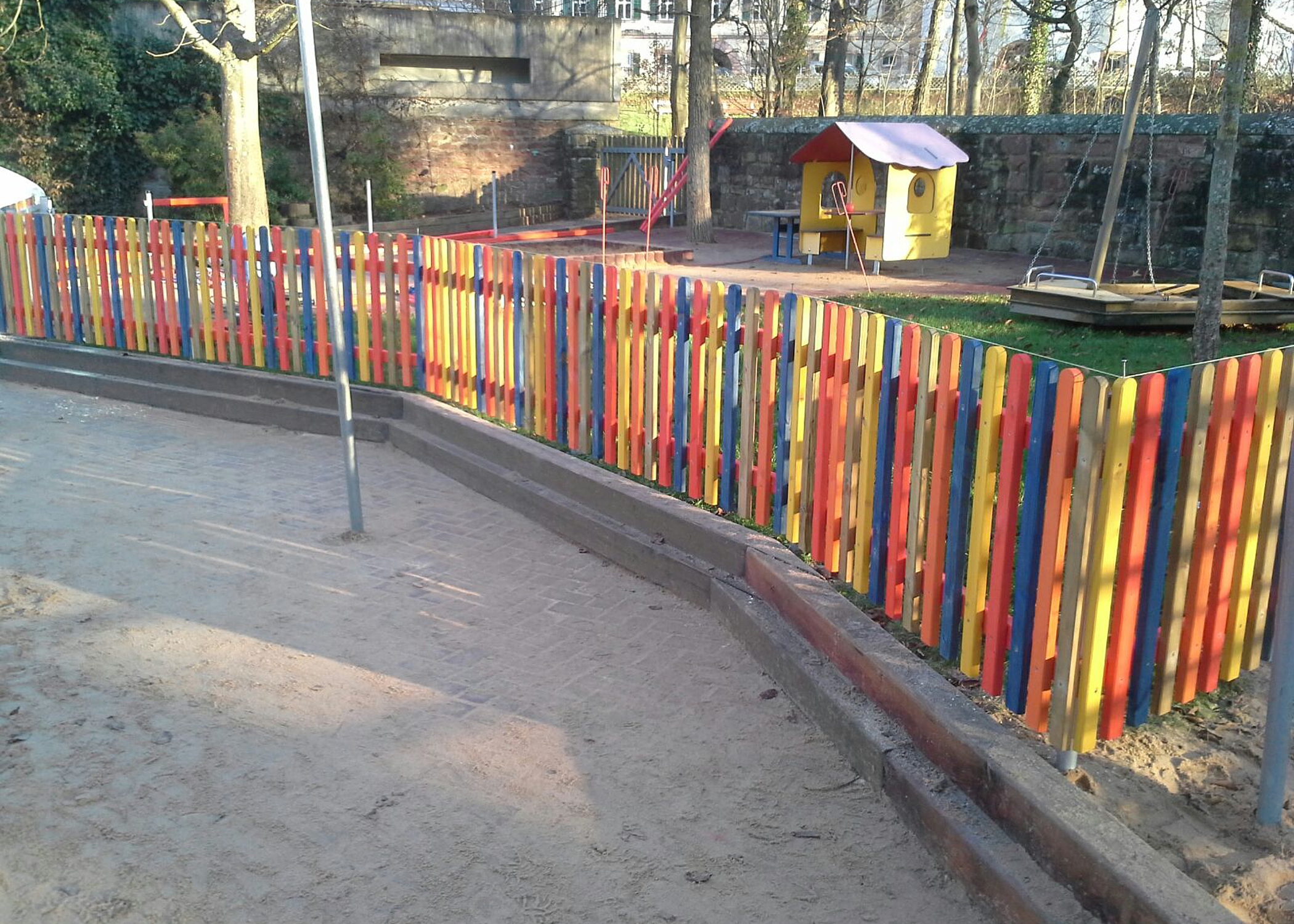 Holzzaun Kindergarten