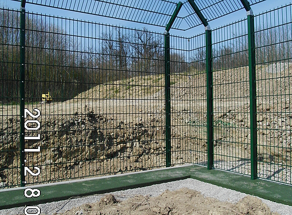 Gitterzaun abgewinkelt Gitterzaun abgewinkelt